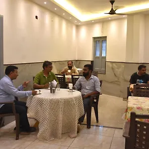 R B International Hotel Varanasi