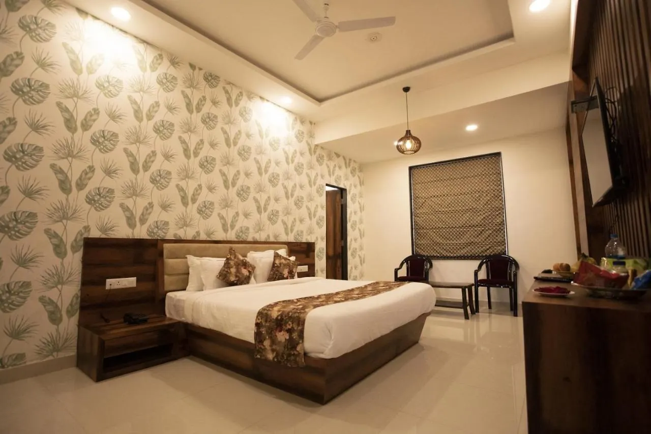 Hotel Bhairav Bagh With Swimming Pool Udaipur