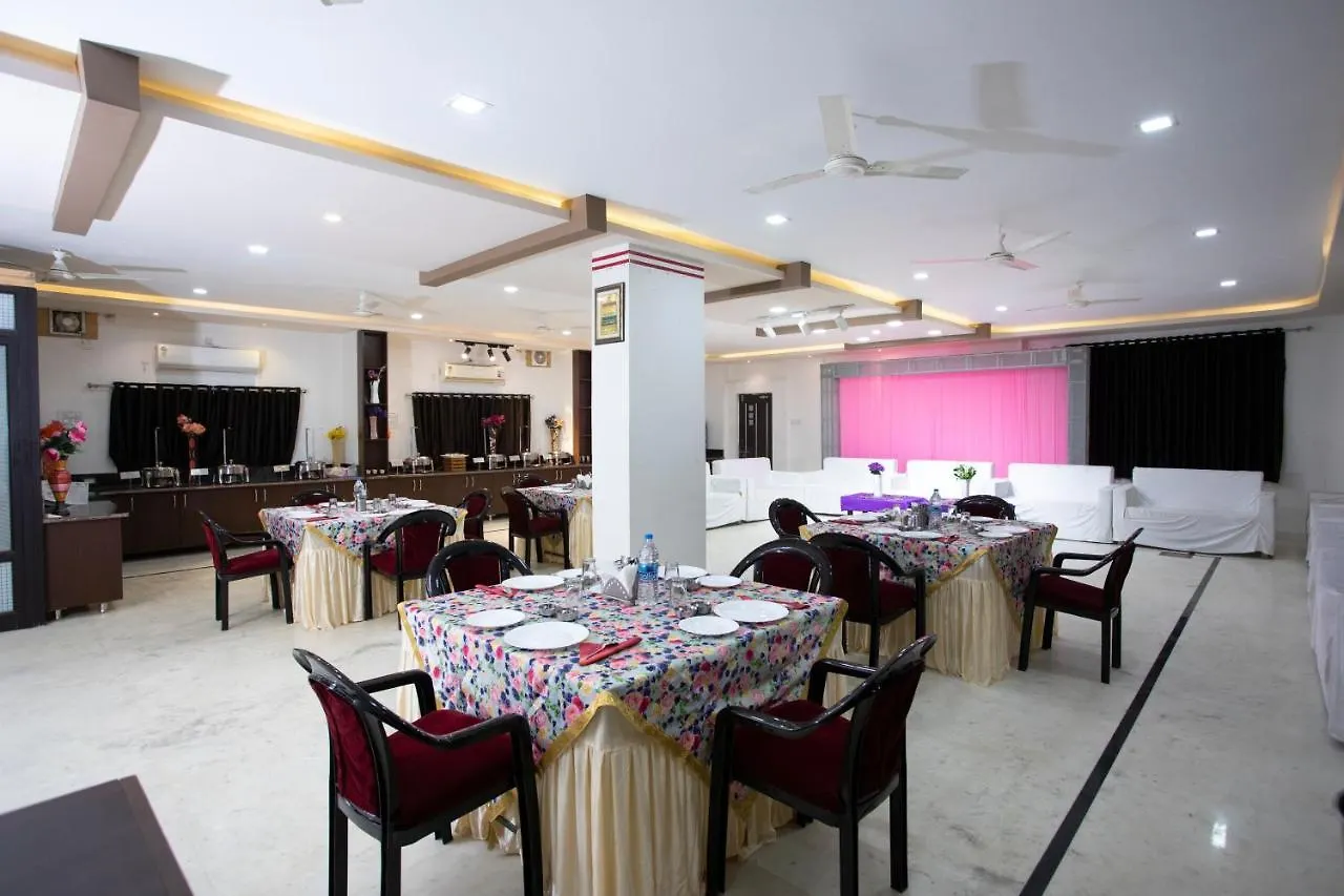 Hotel Bhairav Bagh With Swimming Pool Udaipur 3*,  India