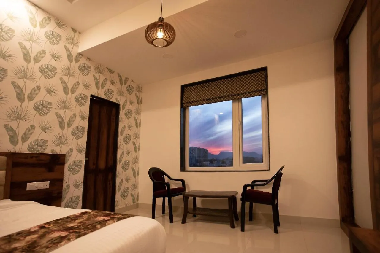 Hotel Bhairav Bagh With Swimming Pool Udaipur