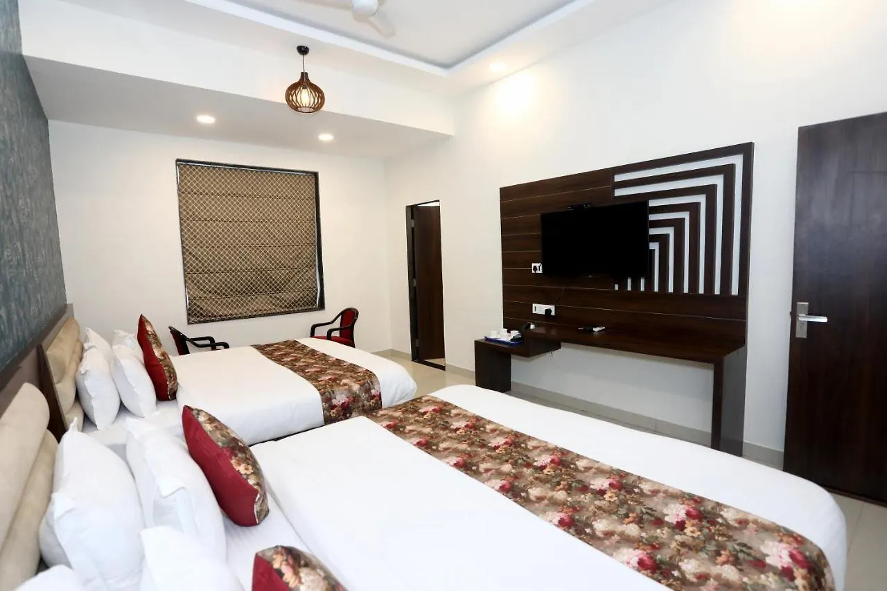 Hotel Bhairav Bagh With Swimming Pool Udaipur