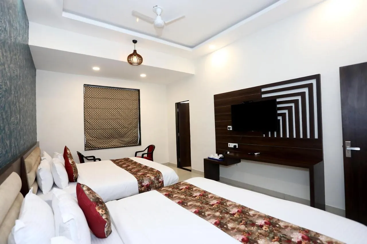 Hotel Bhairav Bagh With Swimming Pool Udaipur