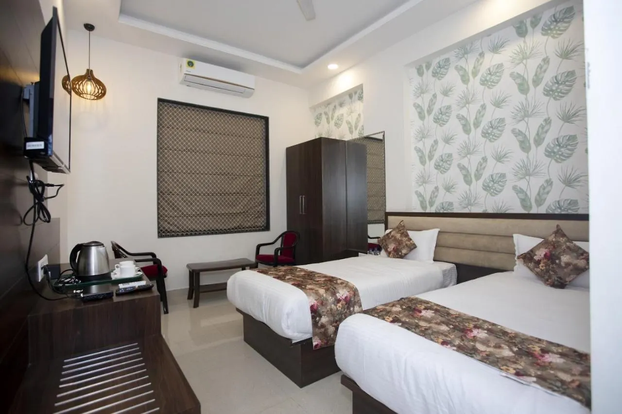 Hotel Bhairav Bagh With Swimming Pool Udaipur