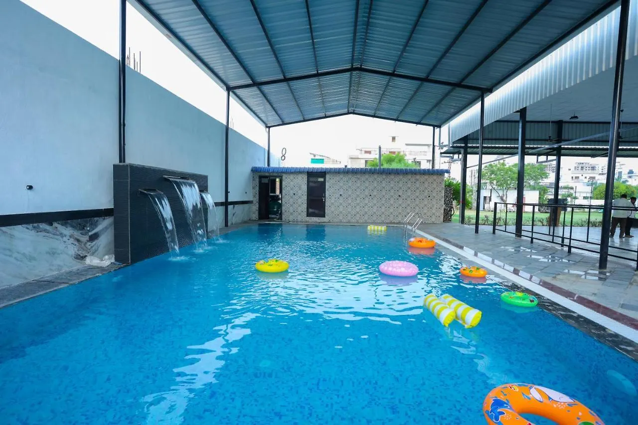 Hotel Bhairav Bagh With Swimming Pool Udaipur 3*,