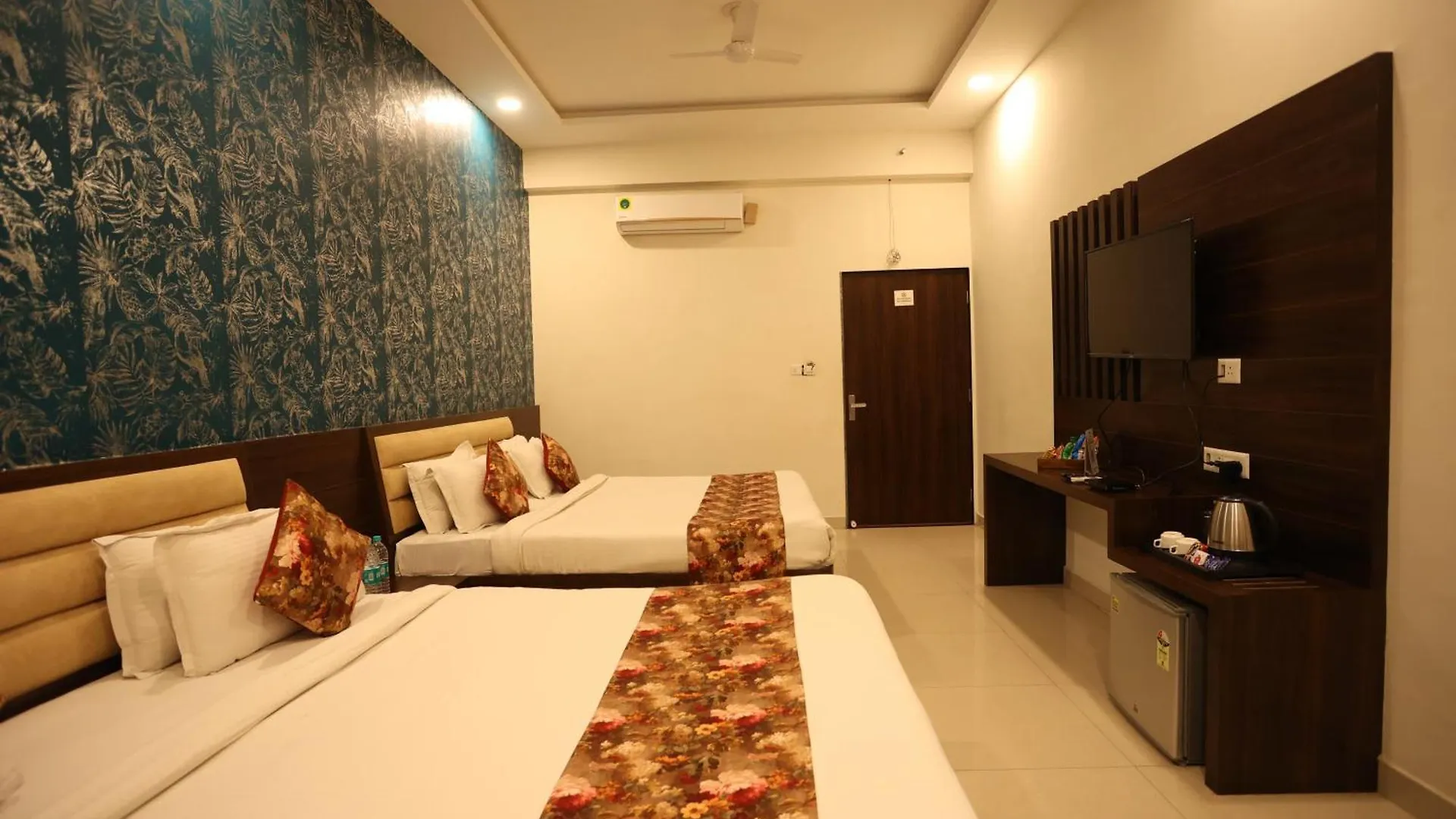 Hotel Bhairav Bagh With Swimming Pool Udaipur 3*,