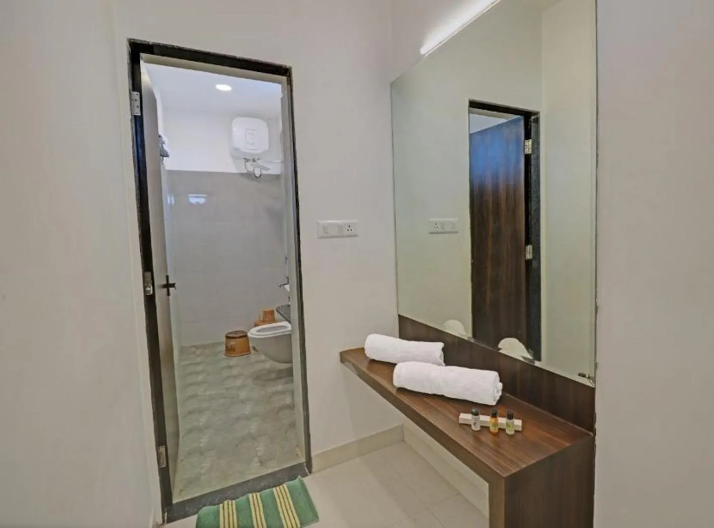 Hotel Bhairav Bagh With Swimming Pool Udaipur