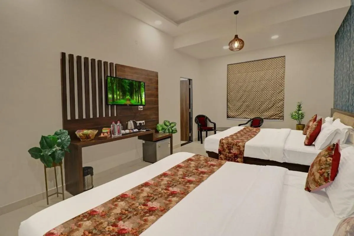 Hotel Bhairav Bagh With Swimming Pool Udaipur