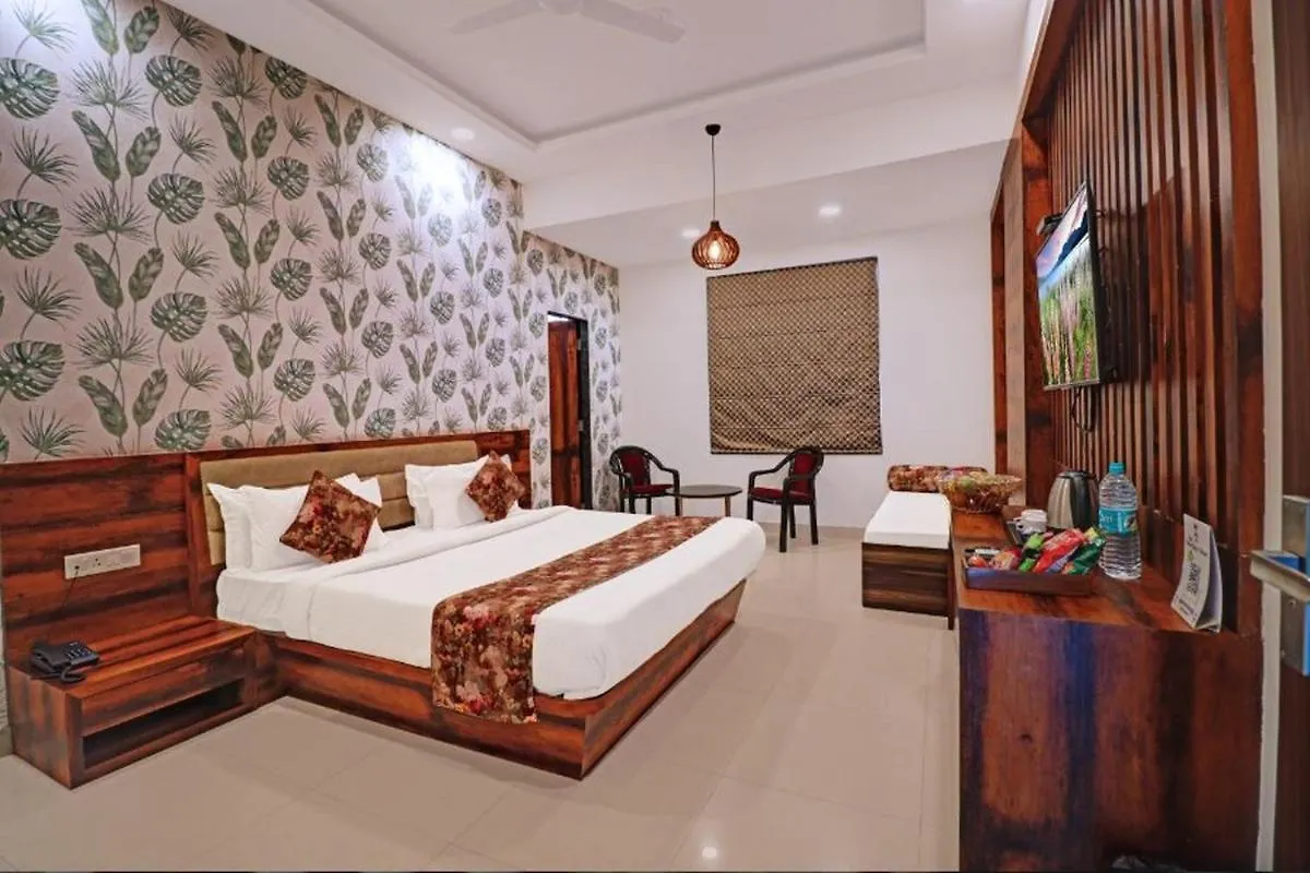 Hotel Bhairav Bagh With Swimming Pool Udaipur