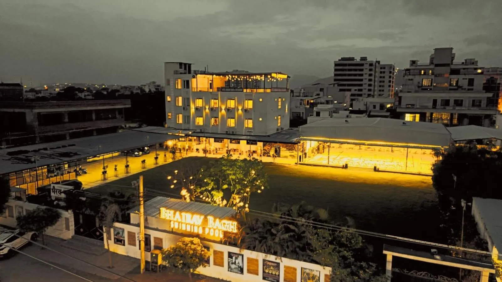 ***  Hotel Bhairav Bagh With Swimming Pool Udaipur India
